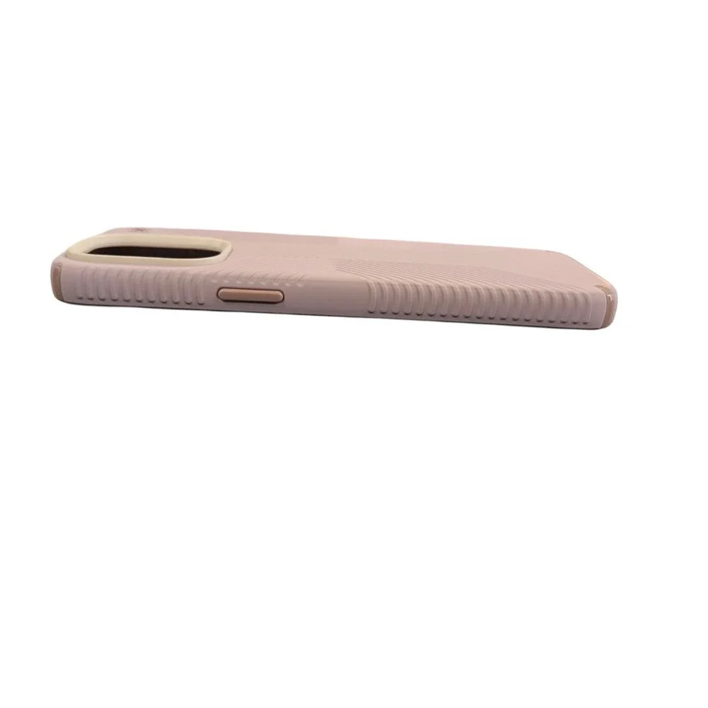 W5-O Speck Presidio2 Grip MagSafe Case iPhone 15 Pro Max In Soft Lilac